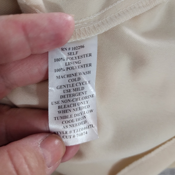 2 for $10  Connected Apparel dress Size 18W yellow and floral - Picture 5 of 5